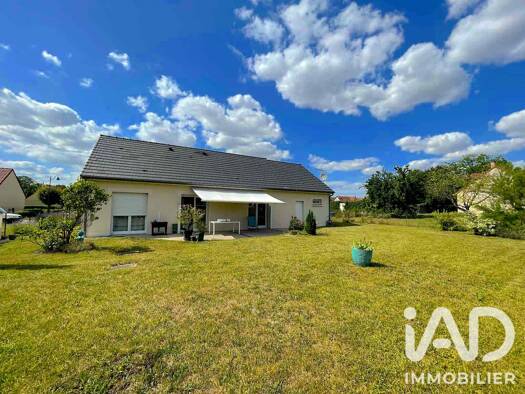 Maison de plain-pied à vendre 275 000 € 5 pièces 3 chambres 105 m² 780 m² de terrain Bertricourt 02190