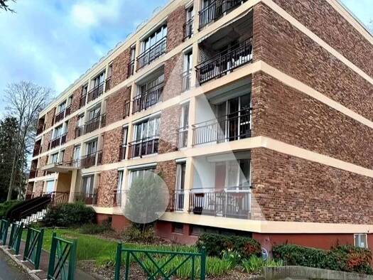 Appartement à vendre 220 000 € 2 pièces 1 chambre 47 m² Étage 2/3 Rives de l'Oise L'Isle-Adam 95290