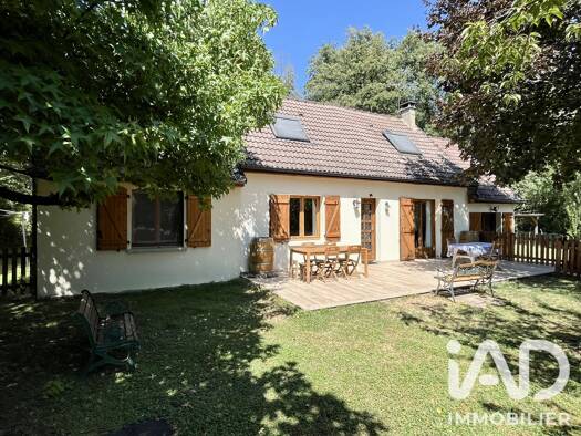 Maison à vendre 145 000 € 5 pièces 3 chambres 120 m² 4 413 m² de terrain Auxon 10130