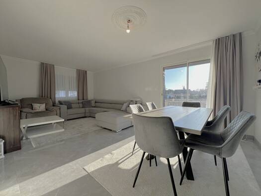 Maison à vendre 350 000 € 6 pièces 5 chambres 137 m² 591 m² de terrain Sud Lagnieu 01150