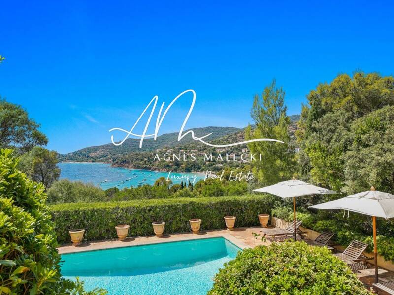 Maison à vendre, 460m², RAYOL CANADEL SUR MER