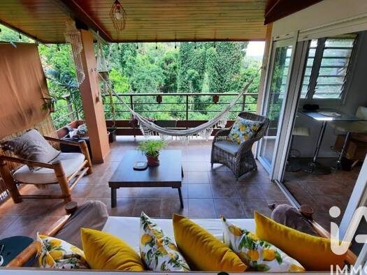 Appartement à vendre 160 000 € 3 pièces 2 chambres 54,1 m² Étage 3/3 Mamoudzou 97600