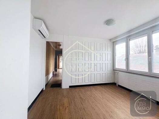 Espace bureau à louer 720 € Pineuilh 33220