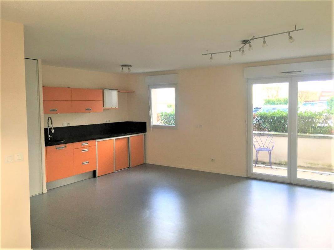 Maison à louer, 62m², LA CHAUSSEE SAINT VICTOR