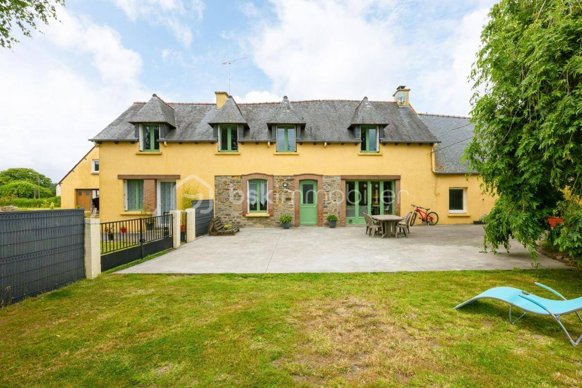 Maison à vendre, 159m², MERDRIGNAC
