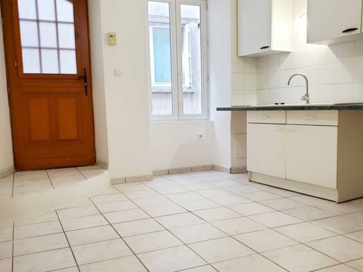 Maison à vendre 87 000 € 2 pièces 1 chambre 49 m² Centre La Voulte-sur-Rhône 07800