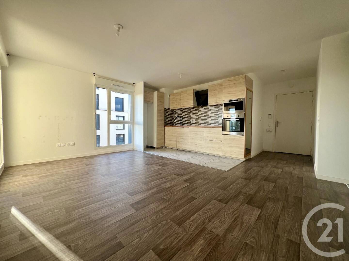 Maison à louer, 64m², COURCOURONNES