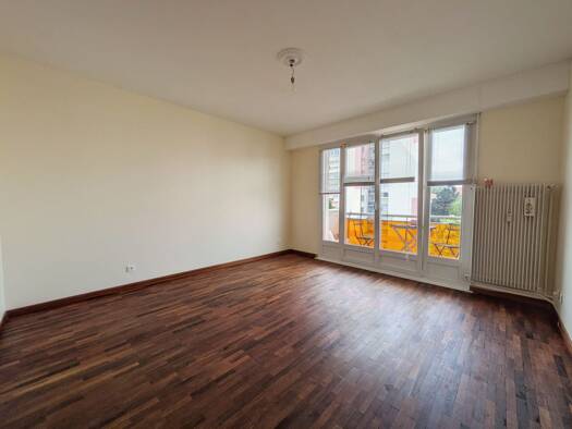 Appartement à vendre 160 000 € 3 pièces 69 m² 4ème étage Vandœuvre-lès-Nancy 54500