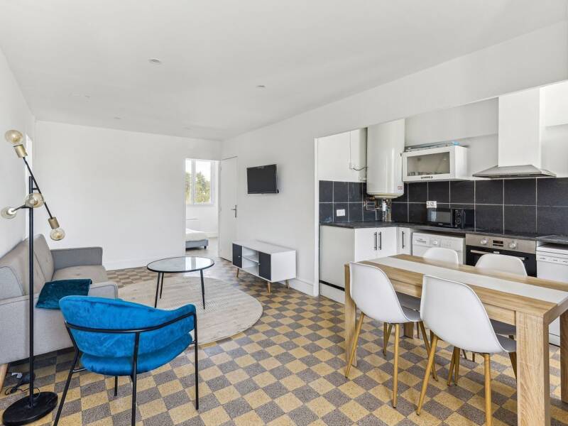 Maison à louer, 68m², MARSEILLE 3E