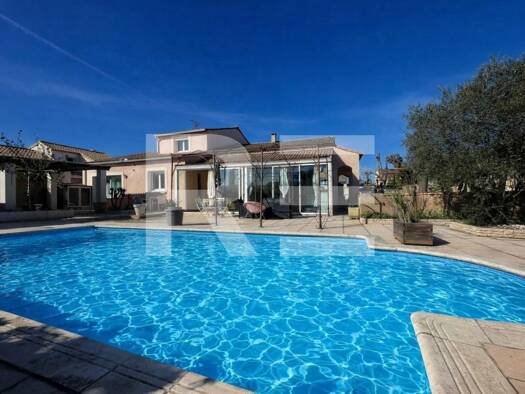 Maison à vendre 370 000 € 7 pièces 5 chambres 160 m² 588 m² de terrain Garons 30128