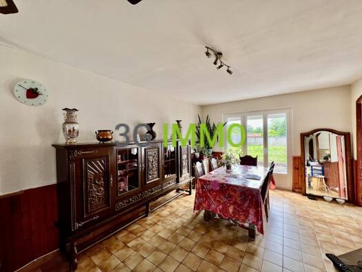 Maison de plain-pied à vendre 127 000 € 4 pièces 3 chambres 100 m² 688 m² de terrain Est Imphy 58160