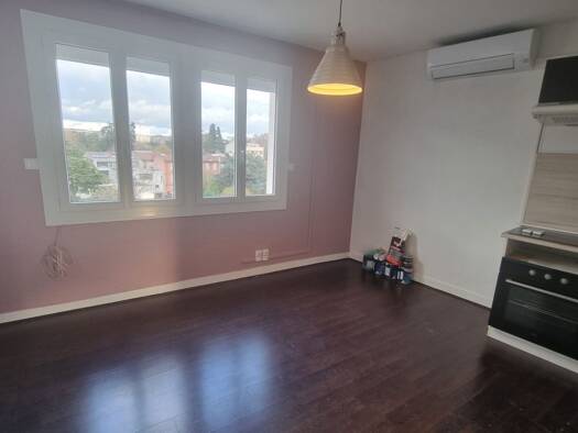 Colocation à louer 910 € 3 pièces 2 chambres 47 m² 6ème étage Toulouse 31400