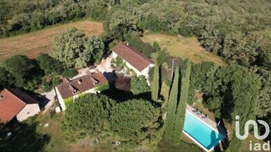 Maison à vendre 655 000 € 15 pièces 7 chambres 474 m² 12 300 m² de terrain Berganty 46090