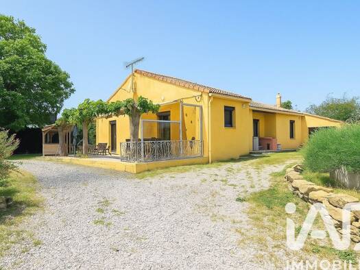 Maison de plain-pied à vendre 295 000 € 5 pièces 3 chambres 170 m² 4 400 m² de terrain Cambieure 11240