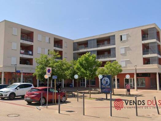 Local commercial à louer 1 320 € 119 m² de surface de vente Ancien Hôpital Béziers 34500