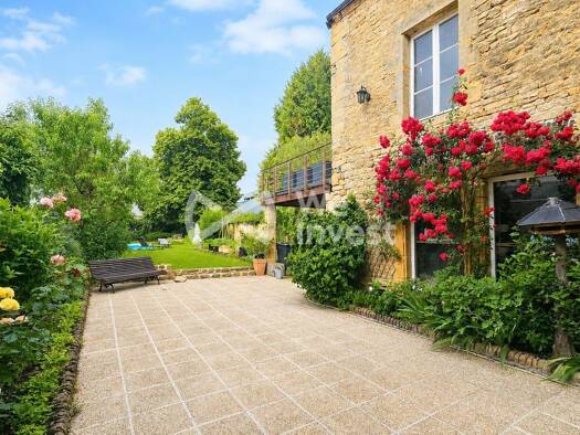 Maison à vendre 355 000 € 7 pièces 5 chambres 233 m² Centre Sedan 08200