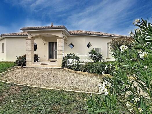 Maison de plain-pied à vendre 397 000 € 5 pièces 3 chambres 160 m² 1 700 m² de terrain Saint-Denis-de-Pile 33910