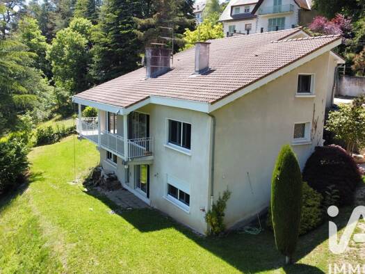 Maison à vendre 445 000 € 7 pièces 4 chambres 244,23 m² 2 391 m² de terrain Aurec-sur-Loire 43110
