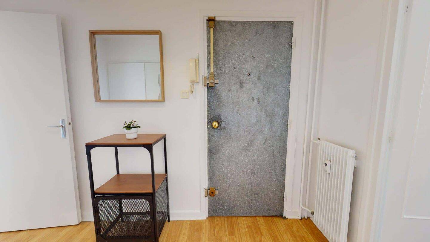 Room in Place Wilson, Villeurbanne for 82 m² with 4 bedrooms - C — 10