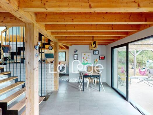 Maison à vendre 465 000 € 5 pièces 3 chambres 141,5 m² 424 m² de terrain Saint-Bonnet-en-Champsaur 05500