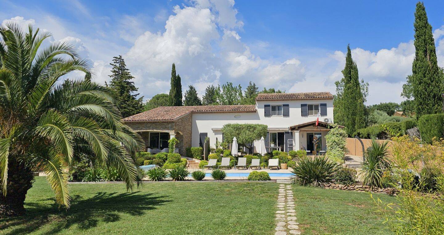 Maison à vendre, 200m², BAGNOLS EN FORET
