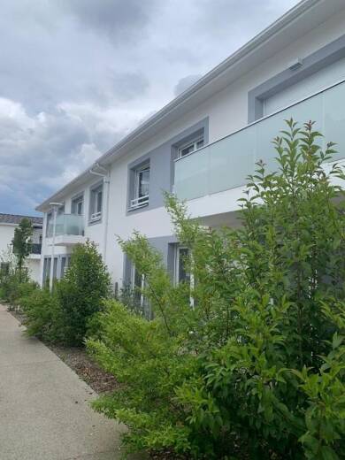 Appartement à louer 840 € 3 pièces 2 chambres 63 m² 1er étage Chemin de la Vie Ambarès-et-Lagrave 33440