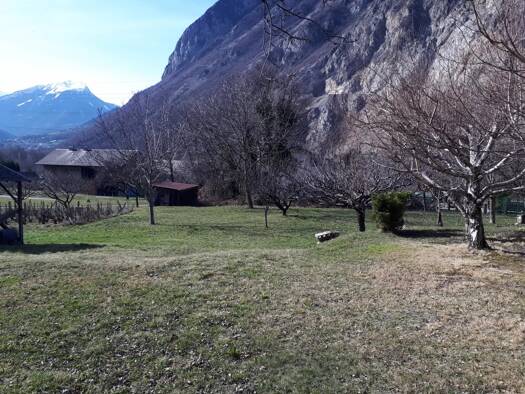 Terrain constructible à vendre 94 500 € 884 m² de terrain La Tour-en-Maurienne 73300