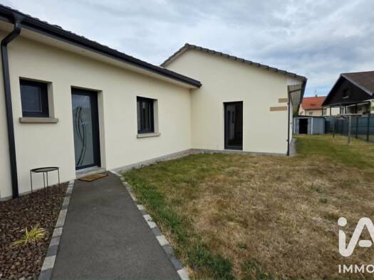 Maison de plain-pied à vendre 298 000 € 5 pièces 3 chambres 115 m² 928 m² de terrain Anould 88650
