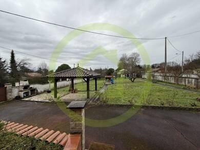 Maison à vendre 211 000 € 4 pièces 3 chambres 131 m² 1 550 m² de terrain Roullet Saint Estephe 16440