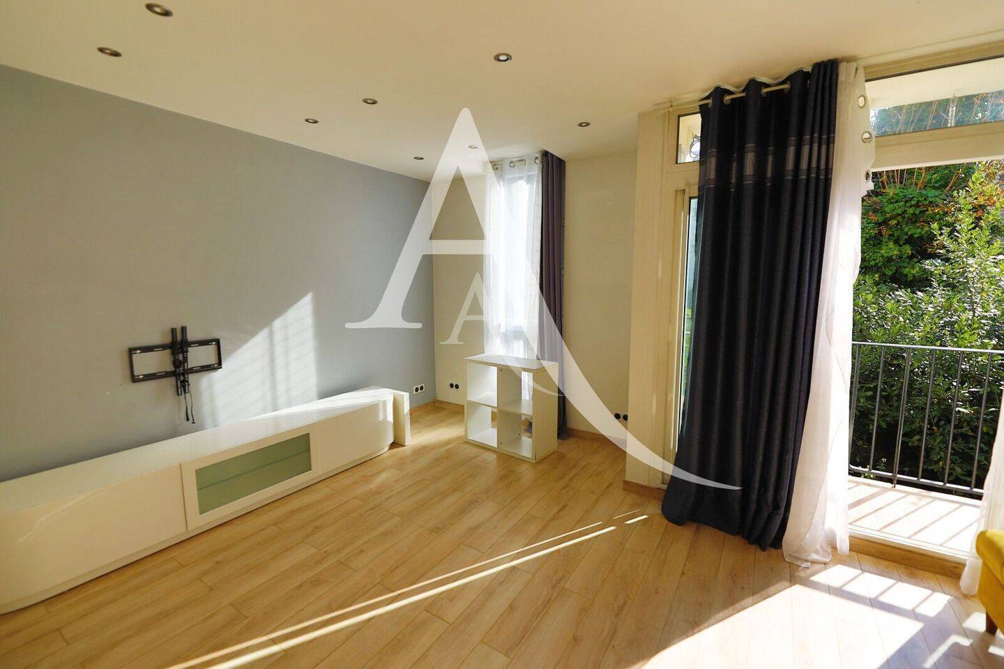 Maison à louer, 51m², NANTERRE