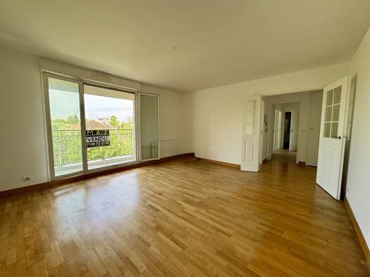 Appartement à vendre 428 000 € 3 pièces 2 chambres 61 m² Étage 2/3 Le Perreux-sur-Marne 94170