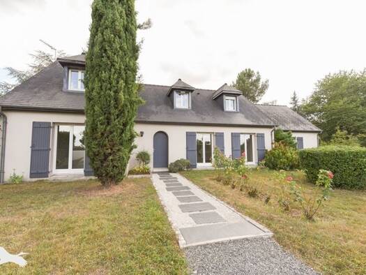 Maison de plain-pied à vendre 373 000 € 6 pièces 4 chambres 159 m² 3 776 m² de terrain Francueil 37150