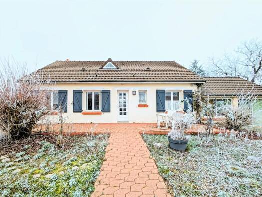 Maison à vendre 293 000 € 4 pièces 1 chambre 160 m² 8 000 m² de terrain Les Bordes 45460