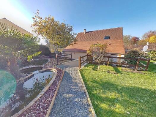 Maison à vendre 231 000 € 7 pièces 5 chambres 170 m² 842 m² de terrain Nord Mamers 72600