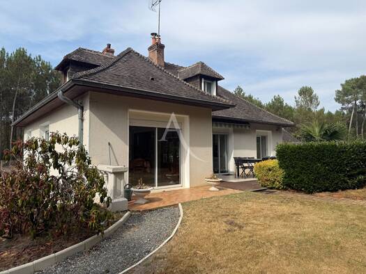 Maison à vendre 276 900 € 7 pièces 3 chambres 114 m² 3 210 m² de terrain Ardenay-sur-Mérize 72370