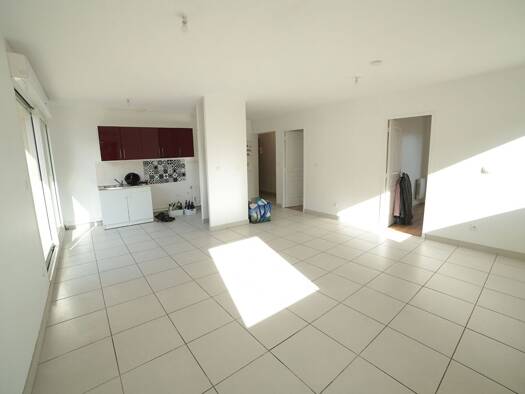 Appartement à louer 731 € 3 pièces 2 chambres 56 m² Étage 4/4 Grieu-Vallon Suisse-Saint Milaire-Mont Gargan Rouen 76000