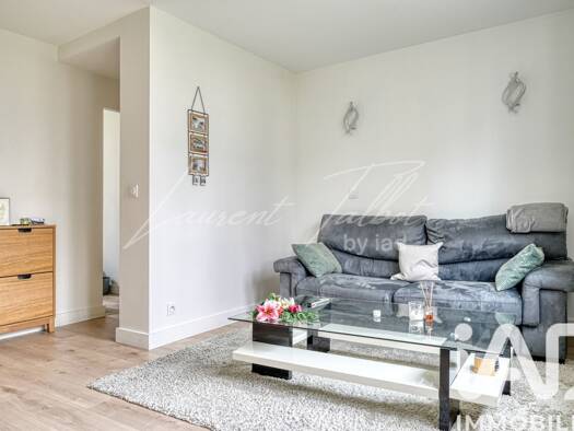 Appartement à vendre 200 000 € 3 pièces 2 chambres 48,85 m² RDC/4 Europe-Maupassant Chatou 78400