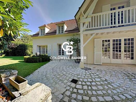 Maison à vendre 695 000 € 9 pièces 5 chambres 240 m² 2 713 m² de terrain Vexin-sur-Epte 27420