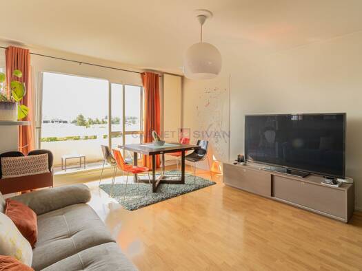 Appartement à vendre 422 000 € 4 pièces 3 chambres 85 m² Étage 5/5 Tête de Girafe-Les Landes Chatou 78400