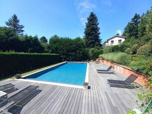 Maison à louer 3 950 € 4 pièces 3 chambres 220 m² Limonest 69760