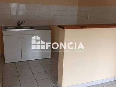Appartement à louer 550 € 2 pièces 1 chambre 53,6 m² 1er étage Pluguffan 29700