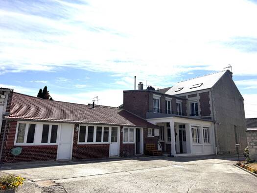 Maison à vendre 470 000 € 5 pièces 3 chambres 204 m² 1 786 m² de terrain Villers-Cotterêts 02600