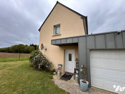 Maison à vendre 354 280 € 4 pièces 3 chambres 132 m² 704 m² de terrain Le Tronchet 35540