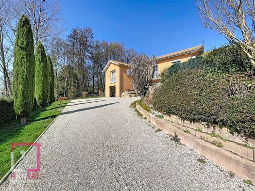 Maison à vendre 695 000 € 7 pièces 5 chambres 217 m² Reyrieux 01600