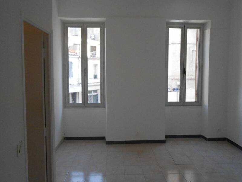 Maison à louer, 29m², MARSEILLE 3E