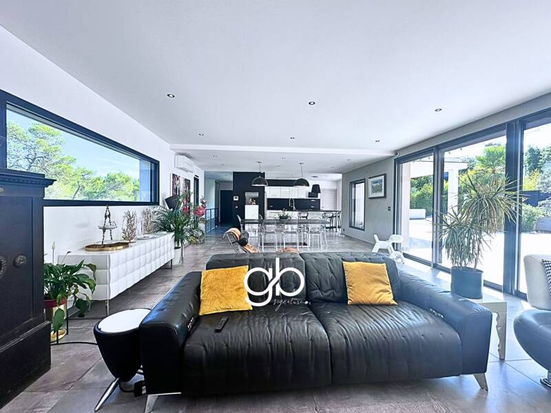 Maison à vendre, 325m², SAINT CLEMENT DE RIVIERE