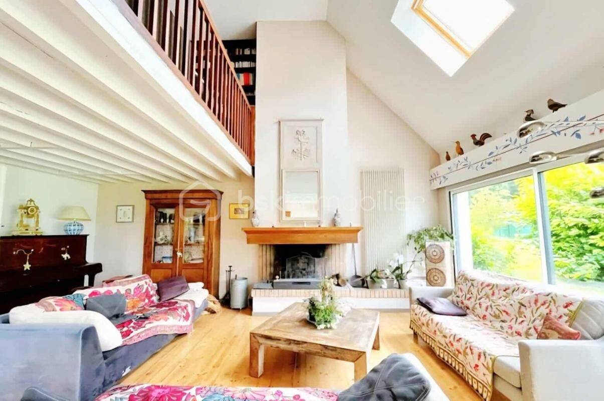 Maison à vendre, 300m², SAINT FUSCIEN