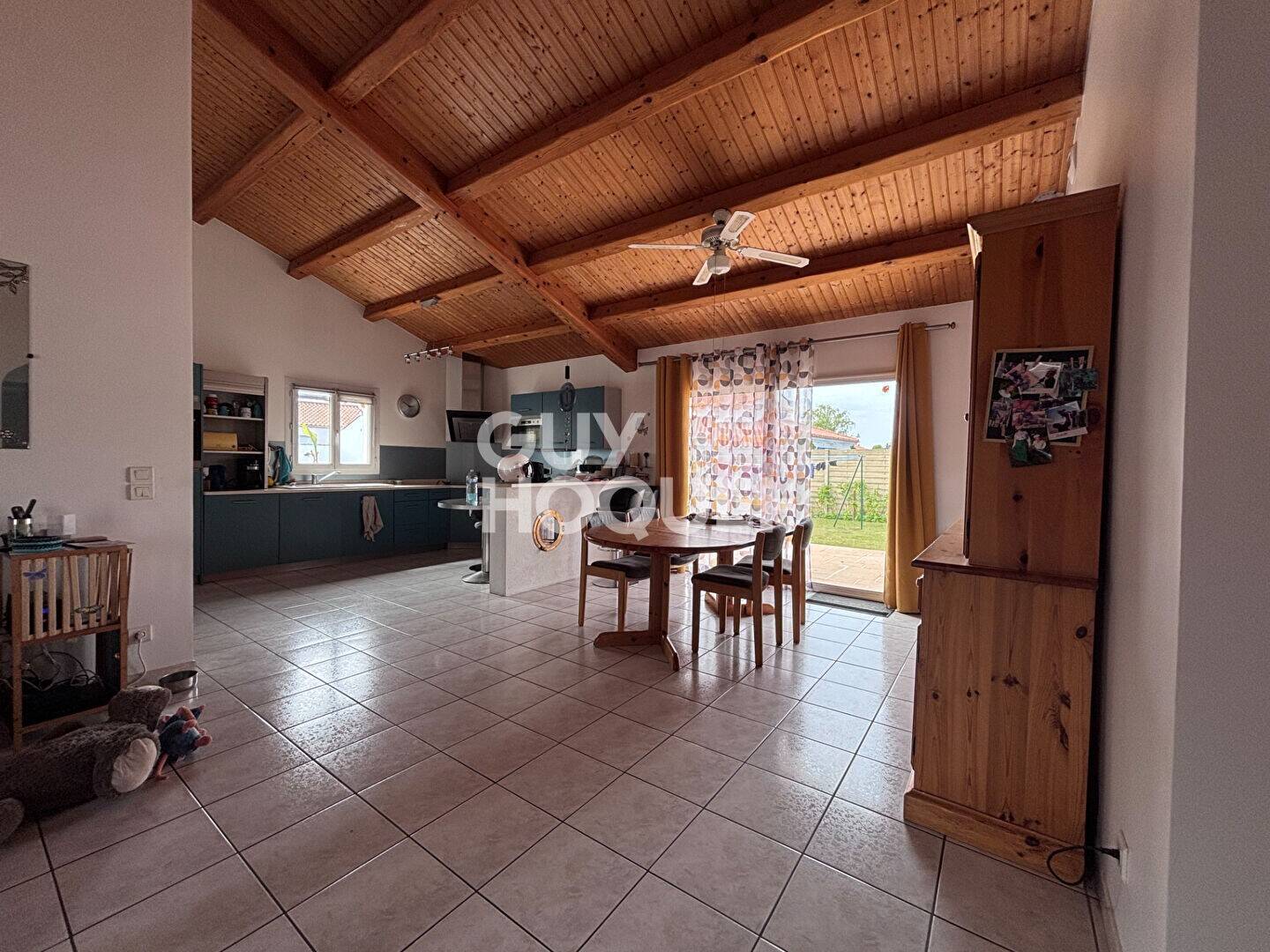 Maison à vendre, 107m², CHALLANS