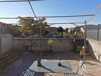 Appartement à louer 664 € 2 pièces 1 chambre 42 m² disponible à partir du 01/07/2025 Tavel 30126