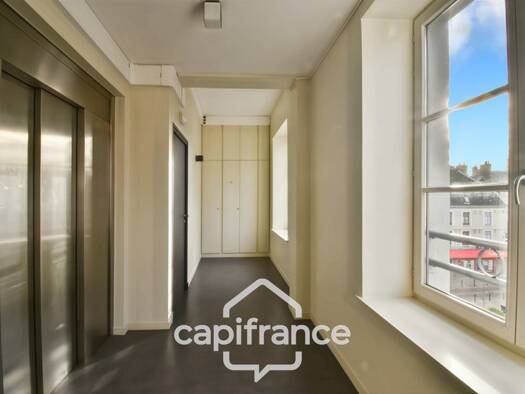 Duplex à vendre 145 000 € 3 pièces 2 chambres 62 m² Étage 4/4 Centre Ville Saint-Omer 62500